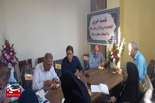 نشست خبری رییس اتحادیه درودگران، مبل و منبت ملایر با اصحاب رسانه