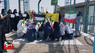 تجدید بیعت دانش آموزان بسيجی با آرمان های شهدا