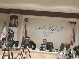 افزایش نرخ&zwnj;ها بدون اصلاح درآمد کارگران پذیرفتنی نیست/اولویت مجلس معیشت مردم و شایسته&zwnj;سالاری است /تأکید بر اصلاح ساختار اداری و مولدسازی دولت