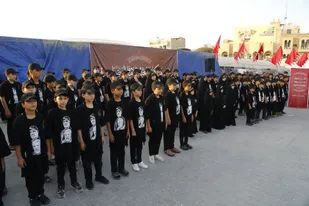 طنین سرود نوجوانان بسیجی ایران در  مسیر نجف &ndash; کربلا