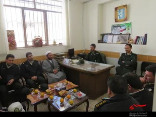 دیدار کارکنان نیروی انتظامی شهرستان با فرمانده ناحیه مقاومت بسیج فریدونشهر