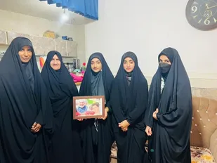 حضور دختران حاج قاسم و نشست صمیمی با مادر شهید