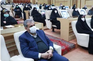 نقش تربیتی زن در جامعه موجب کاهش آسیب های اجتماعی می شود