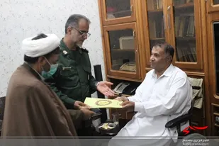 دیدار فرمانده و مسئول حوزه نمایندگی چابهار با جانباز دوران دفاع مقدس