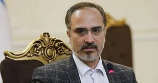 مدیریت فضای مجازی و جلوگیری از "رهاشدگی" آن؛ راهکار مبارزه با شارلاتانیسم رسانه&zwnj;ای
