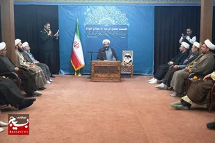 دیدار جمعی از روحانیون شاغل در نیروهای مسلح با امام جمعه همدان