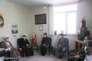 دیدار فرمانده سپاه تویسرکان با امام جمعه شهرستان