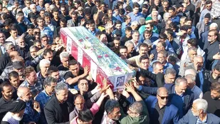 تشییع باشکوه شهید مدافع امنیت در آزادشهر
