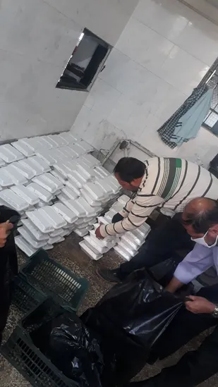 طبخ و توزیع هزار پرس غذای گرم در محله اسلامی شهید بهشتی شاهرود