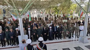 حضور ۷ ماهه مردم در خیابان، بزرگترین سنگر دفاع مقدس در میدان جنگ است