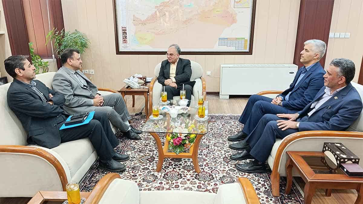 از ضرورت توسعه فیبرنوری تا مدیریت حفاری‌ها؛ در دیدار مدیر مخابرات استان و فرماندار سمنان