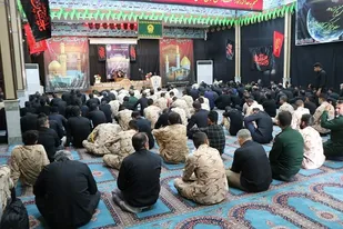 در پیاده روی اربعین با توجه با تمام تهدیدها مثل داعش یا بیماری کرونا باز هم مردم بدون هیچ ترسی فوج فوج به پیاده روی اربعین رفتند.