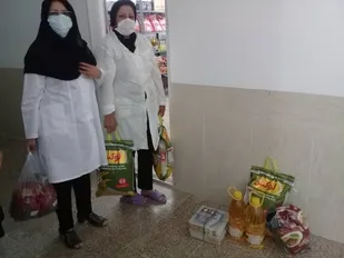 اهدا چند سبد غذایی به موسسه رحمت در شهرستان بافق