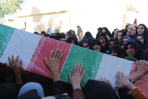 تشییع پیکر شهید گمنام هشت سال دفاع مقدس در شهرستان هیرمند