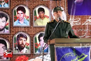 یادواره باشکوه ۱۹ شهید آسمانی شهر مبارک آباد قیروکارزین+عکس