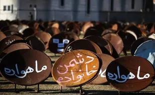هدف دشمن به انحطاط کشیدن جوانان است