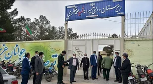 همه آنچه که باید درباره یکی از متفاوت&zwnj;ترین دبیرستان&zwnj;های ایران بدانید