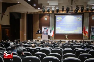 شهرداران، دهیاران و اعضای شورا&zwnj;های اسلامی شهر و روستا&zwnj;ها فرماندهان جهاد تبیین