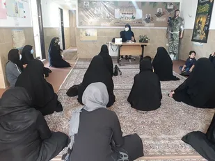 عفاف و حجاب  وقار و وفاداری در زندگی ایجاد می کند