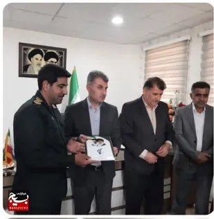 فرمانده سپاه اشنویه با مدیر آموزش و پرورش شهرستان دیدار کرد
