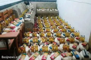 توزیع بسته&zwnj;های معیشتی توسط حوزه شهیده سمیه همدان