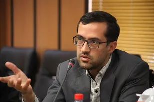 شهردار جدید یزد بدون تعارف زمینه فساد در شهرداری را حذف کند