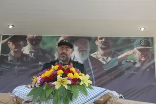 سوم خرداد مظهر ایثار و مقاومت و پیروزی است