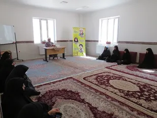 نشست عقیدتی به مناسبت سالروز رحلت امام خمینی(ره) در حوزه زینبیه برگزار شد
