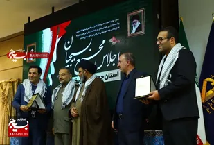 اعطای نشان اقتصاد مقاومتی  به دو شرکت در شهرکرد