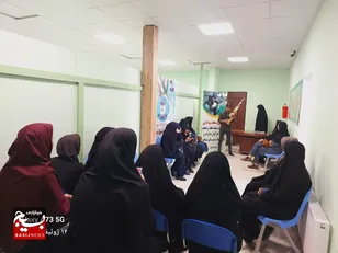 تصویر خبر برازنده خبرگزاری نیست لطفا عکس را جابجا کنید و موقع تصویربرداری به زوایا دقت بیشتری کنید/////////////مسابقات تیر اندازی بانوان ادارات شهرستان نیشابور  در اولین روز هفته عفاف و حجاب برگزار گردید .