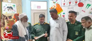 بازدید فرمانده سپاه نیکشهر از نمایشگاه صنایع دستی در منطقه بنت شهرستان نیکشهر