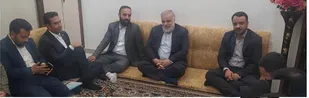 دیدار مسئولین شهری منطقه ۲۰ با خانواده شهید آذریان