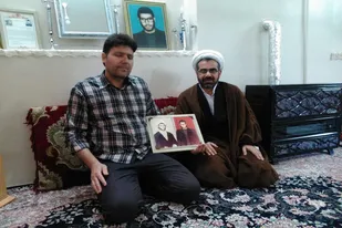 دیدار مسئول نمایندگی ولی&zwnj;فقیه در سپاه ناحیه کبودراهنگ با خانواده شهدا
