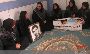 دیدار با خانواده معظم شهید احمدی