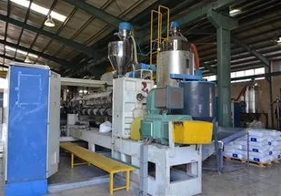 فرمانداران برای احیای واحدهای تولیدی راکد اصفهان اقدام کنند