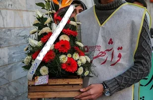بازدید جمعی از مسئولان شهرستان ری با خانواده شهید مفقودالاثر مراد