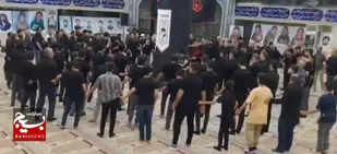 عزاداری زائران پیاده روی در حرم مطهر امامزاده عبدالله هندیجان