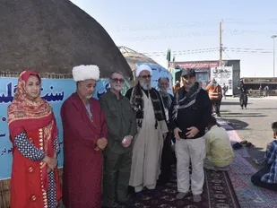 وحدت و انسجام اهل&zwnj;سنت و شیعه نشانه&zwnj;ای از همبستگی امت اسلامی بوده که در اربعین رقم خورده است