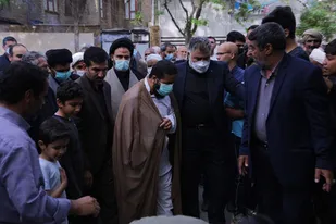 مجروح حادثه تروریستی حرم مطهر رضوی، حجت الاسلام والمسلمین پاکدامن مرخص و راهی منزل شد