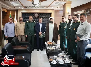 دیدار فرمانده سپاه استان با مدیر کل بنیاد مسکن استان زنجان