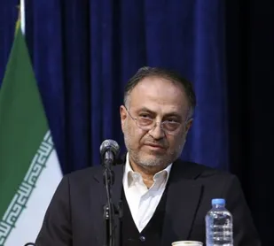 دانشگاهیان موظفند مکتب شهید سلیمانی را توسعه دهند