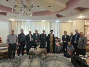 دیدار مسئولان شهرستان نظرآباد، با خانواده شهید علی خرمن بیز