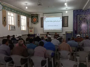 نشست مدیران طرح صالحین با امام جمعه ملکشاهی