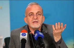 مناطق آزاد باید بر اساس قوانین پیش برود