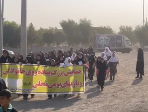جشنواره پیاده‌روی و ورزش در روستای خورآباد برگزار شد