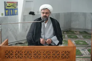 دنیا ملاک ارزش مقامات و بهره مندی از آن نیست&nbsp;