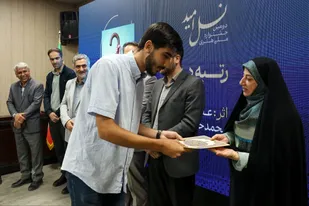 اختتامیه جشنواره ملی هنری نسل امید در خانه جوان قزوین برگزار شد