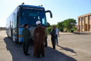 سربازان مکتب خمینی از گناباد عازم مرقد امام شدند+عکس و فیلم