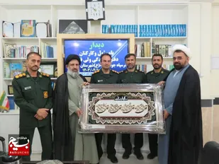 دیدار جمعی از کارکنان سپاه دشتستان با مسئولین سپاه امام صادق(ع)