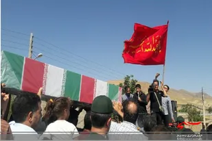 تشییع پیکر مطهر شهید گمنام در روستاهای رزن/ پنجمین یادواره شهدای روستای دمورچی